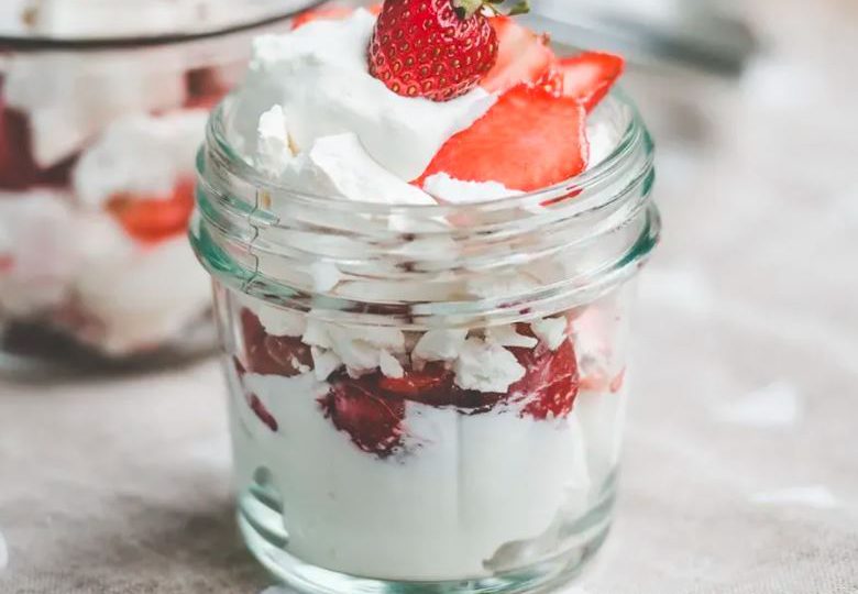 Deser Eton Mess